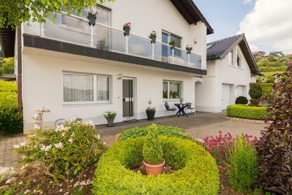 Ferienwohnung Gross B Schleiden Bagian luar foto